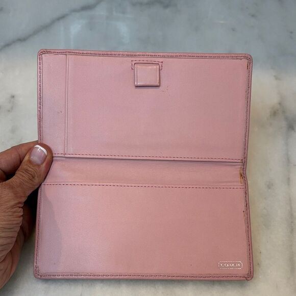 Coach Jacquard Signature OpArt Dot Logo Checkbook Holder - Picture 12 of 16